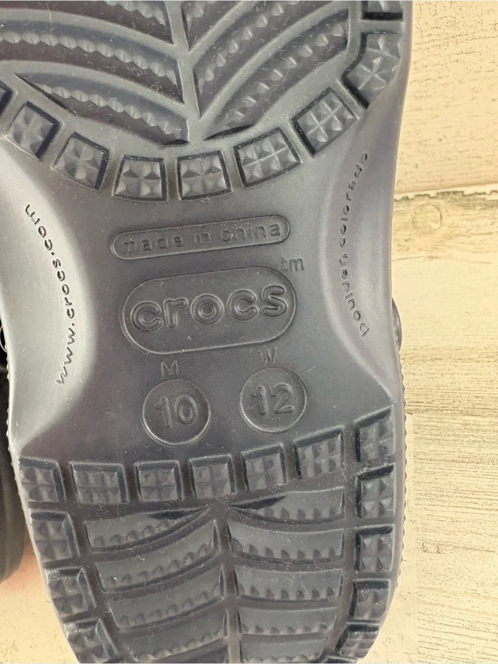CROCS Classic Clog Unisex Men’s Size 10 Women’s Size 12 Slip On With Back Strap